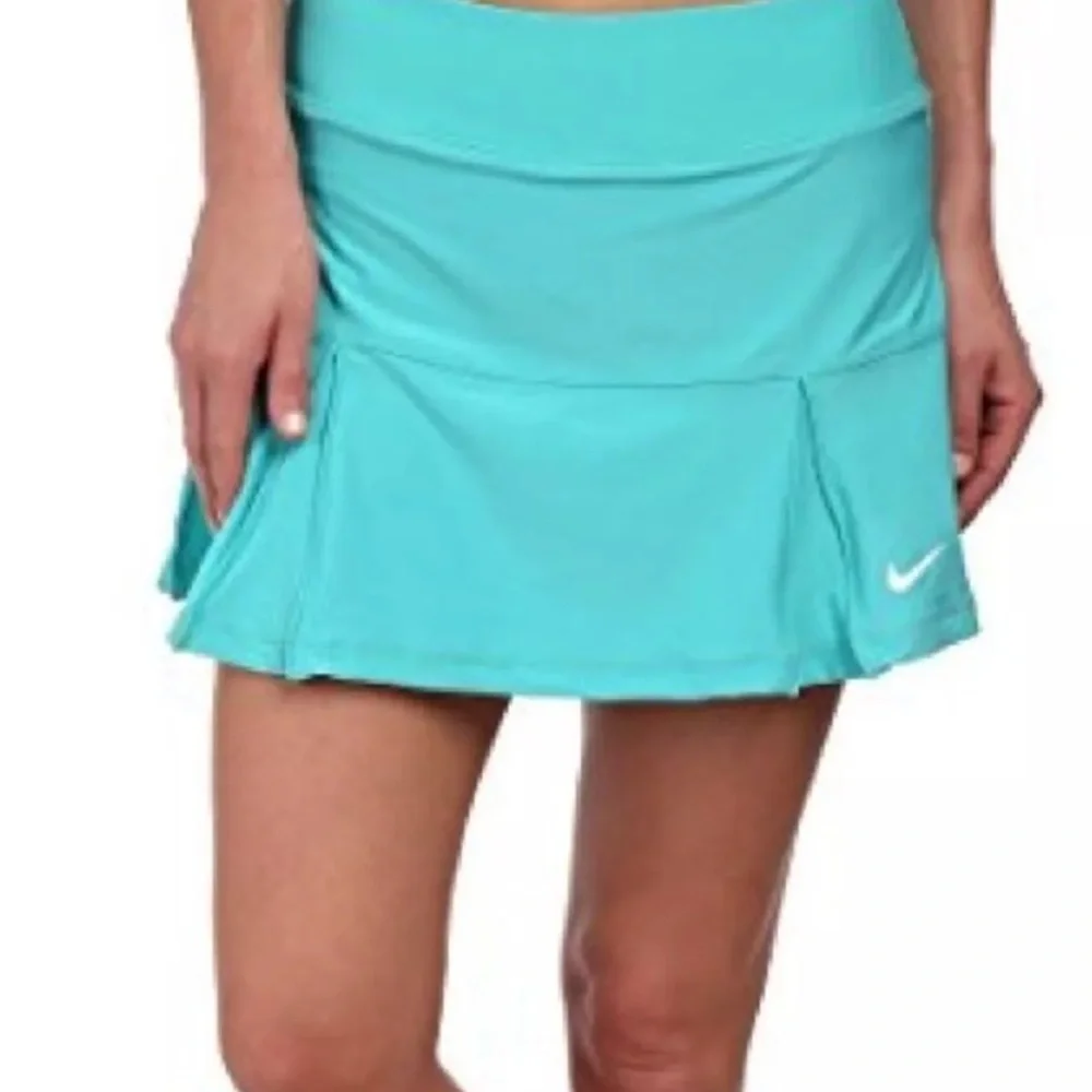 Nike Gray and White Tiered Skater Skorts - Picture 8 of 8